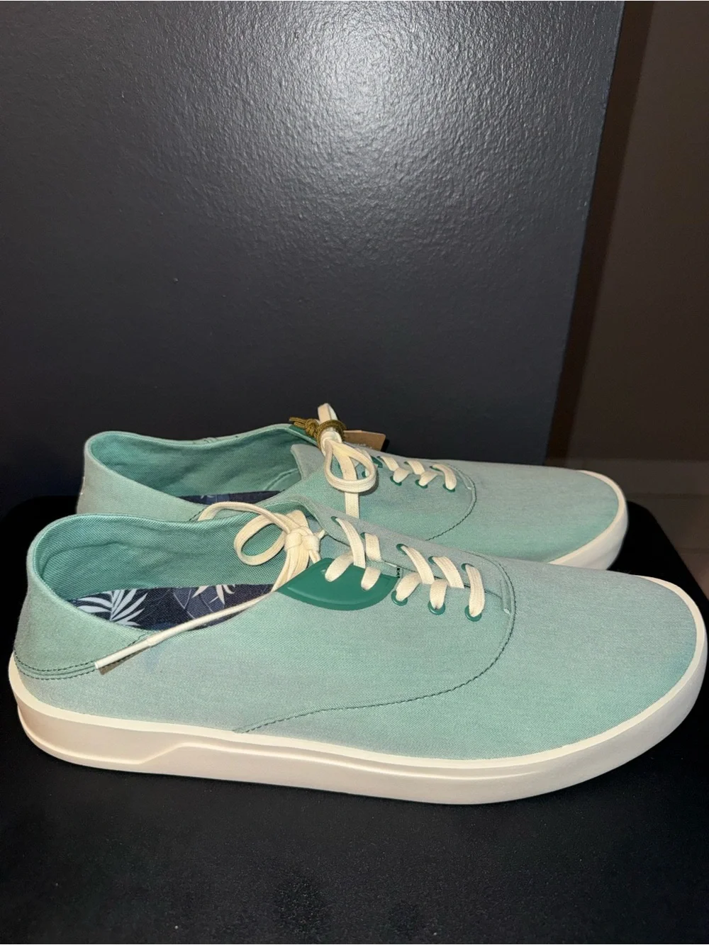 🆕 OluKai Tradewind Sneakers Bamboo Men’s 14